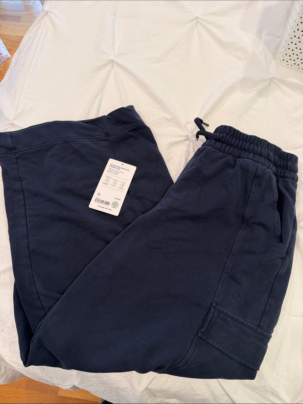 Athleta retroterry wide leg cargo pant size L navy